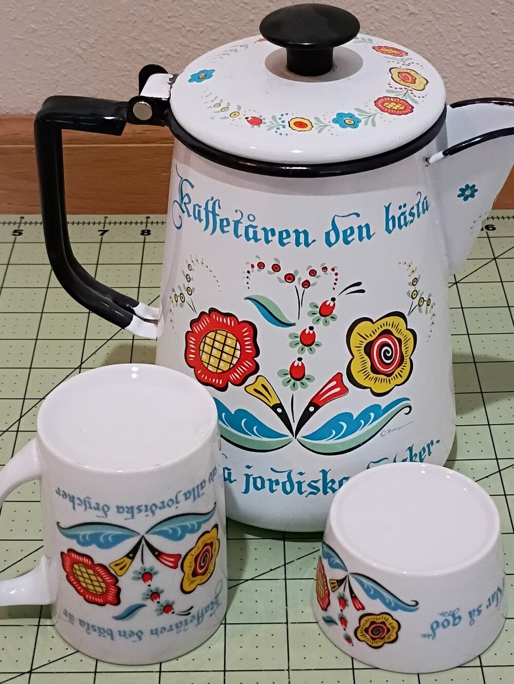 Vintage Berggren Enamel Coffee Set - White - Picture 6 of 7